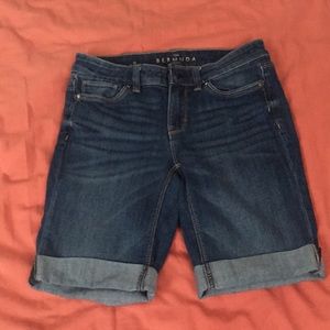 White House Black Market Jean Bermuda shorts Sz 0